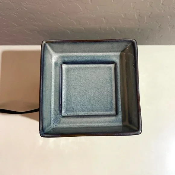 Scentsy Wax Melt Warmer Lenox Square Candle Fragrance Retired - Picture 8 of 11